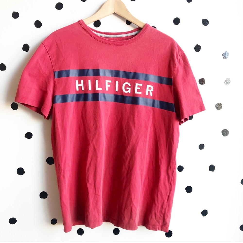 Tommy Hilfiger Logo T-Shirt • Red • Large